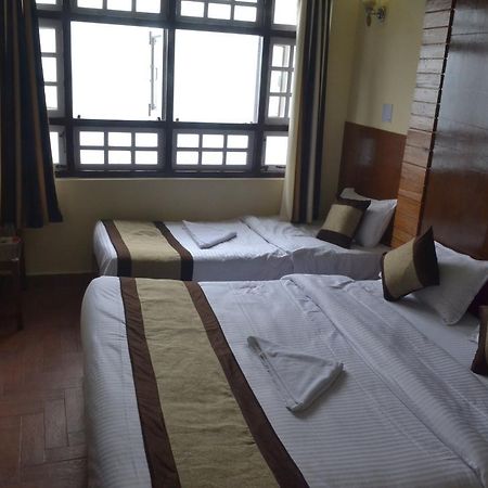 Hotel Madhawi 강토크 외부 사진